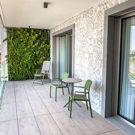 Sea Breeze Aparthotel Caorle Bagian luar foto