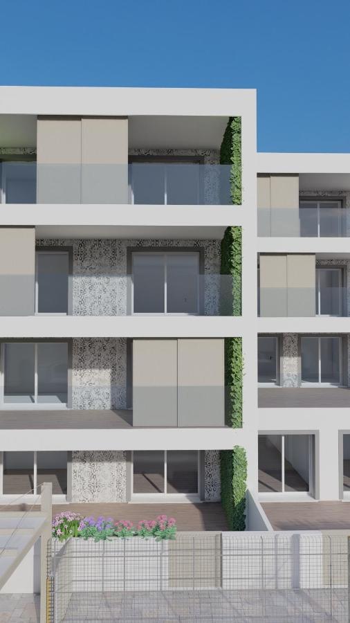 Sea Breeze Aparthotel Caorle Bagian luar foto