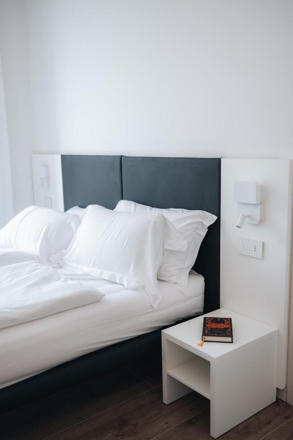 Sea Breeze Aparthotel Caorle Bagian luar foto