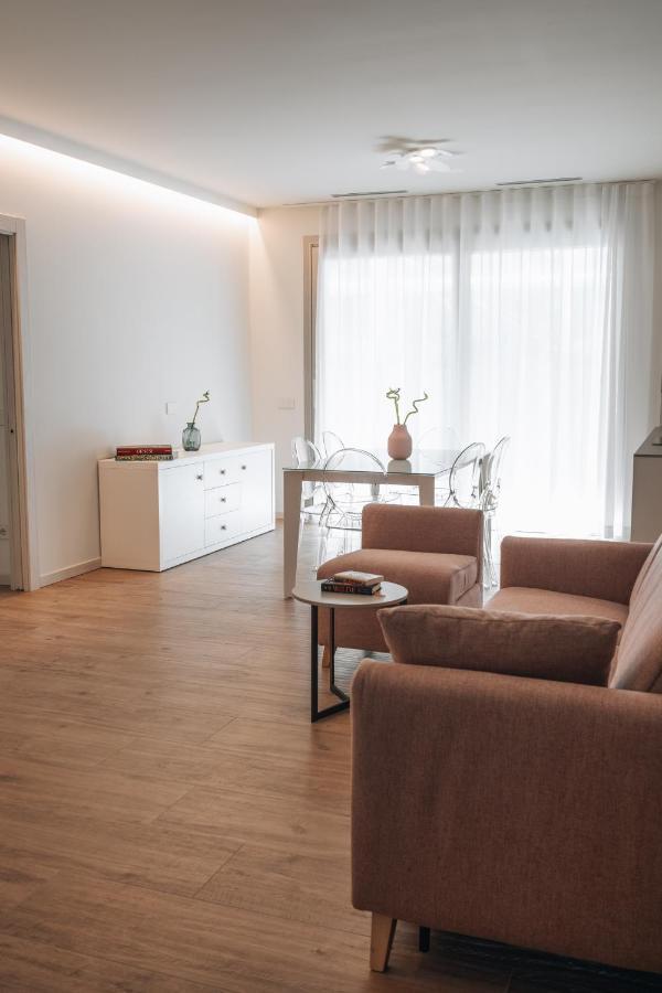 Sea Breeze Aparthotel Caorle Bagian luar foto