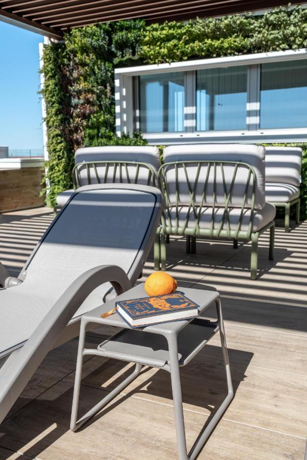 Sea Breeze Aparthotel Caorle Bagian luar foto
