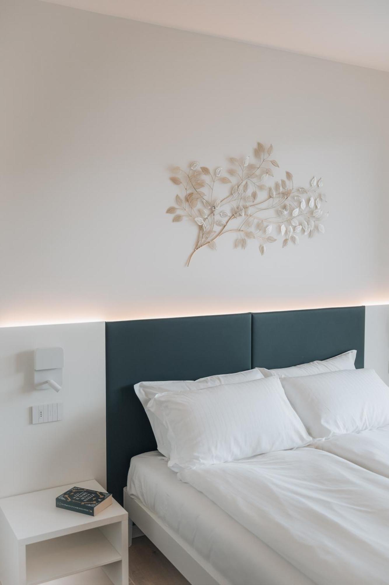 Sea Breeze Aparthotel Caorle Bagian luar foto